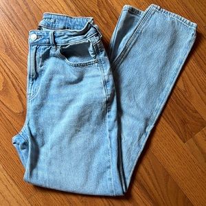 AE Strigid Mom Jean High Wasted size 6
